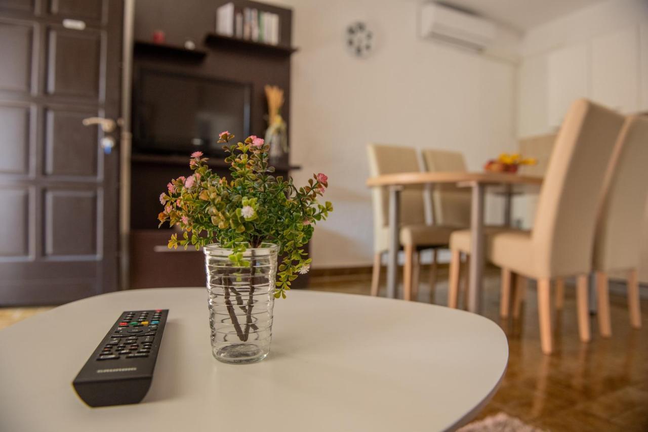 Apartman Bozica Vir Bagian luar foto