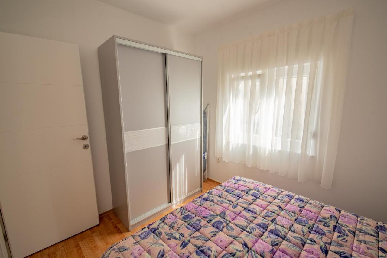 Apartman Bozica Apartment Vir Bagian luar foto