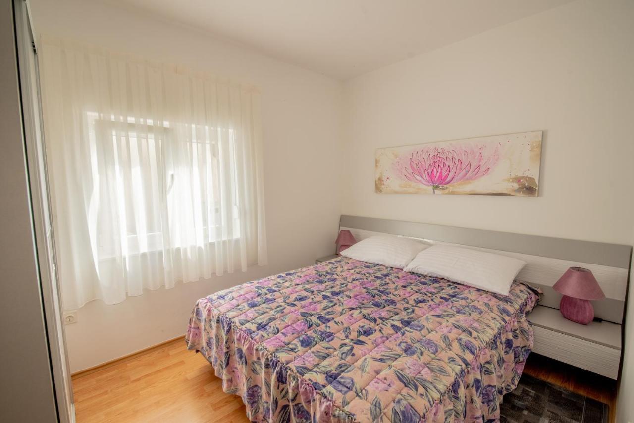 Apartman Bozica Vir Bagian luar foto