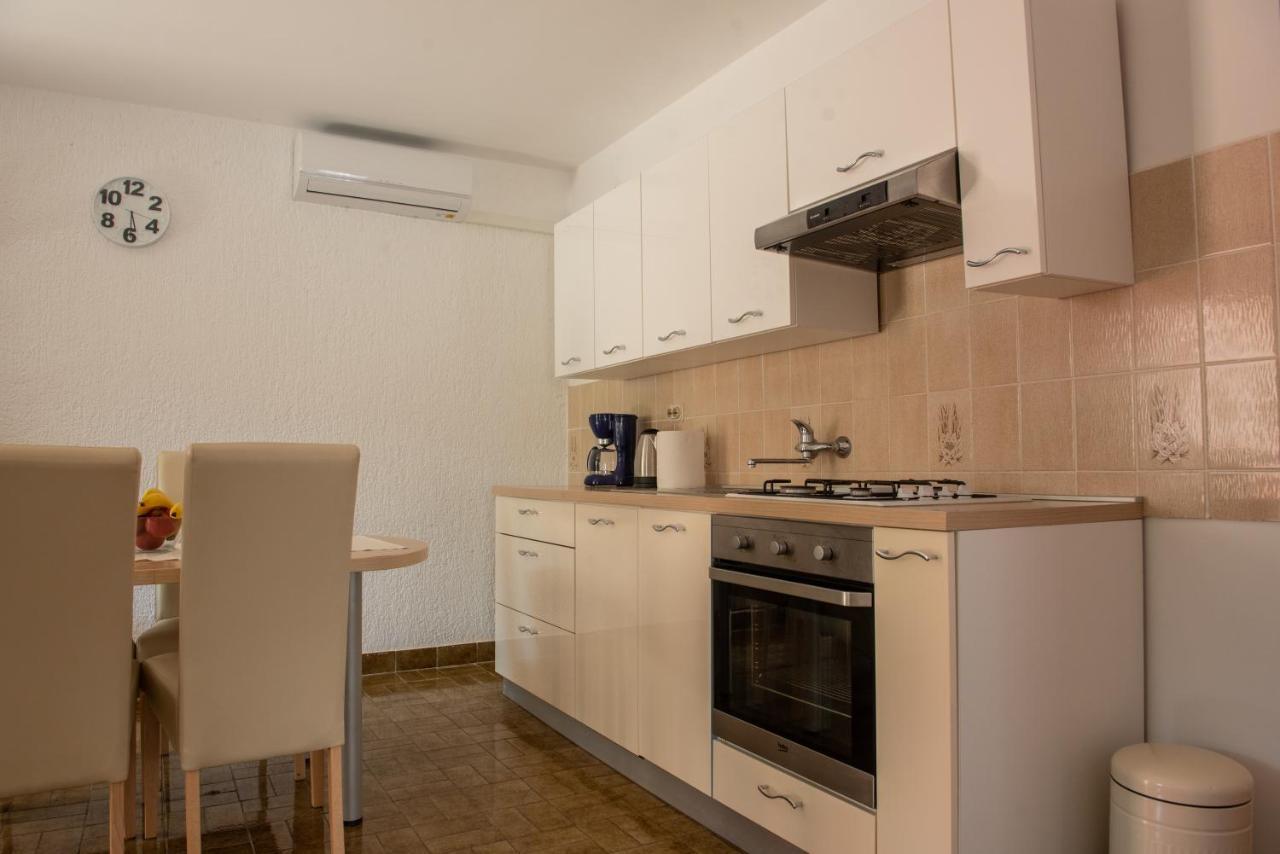Apartman Bozica Vir Bagian luar foto