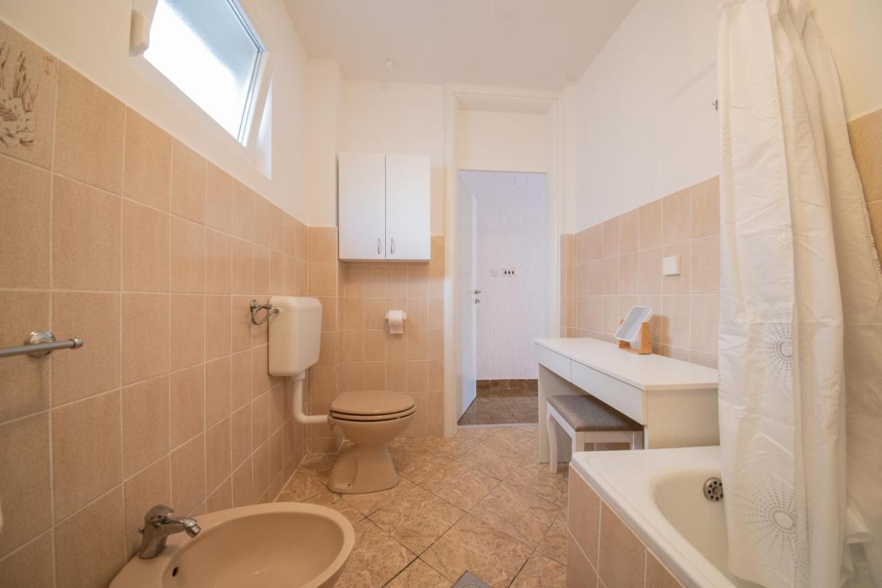 Apartman Bozica Vir Bagian luar foto