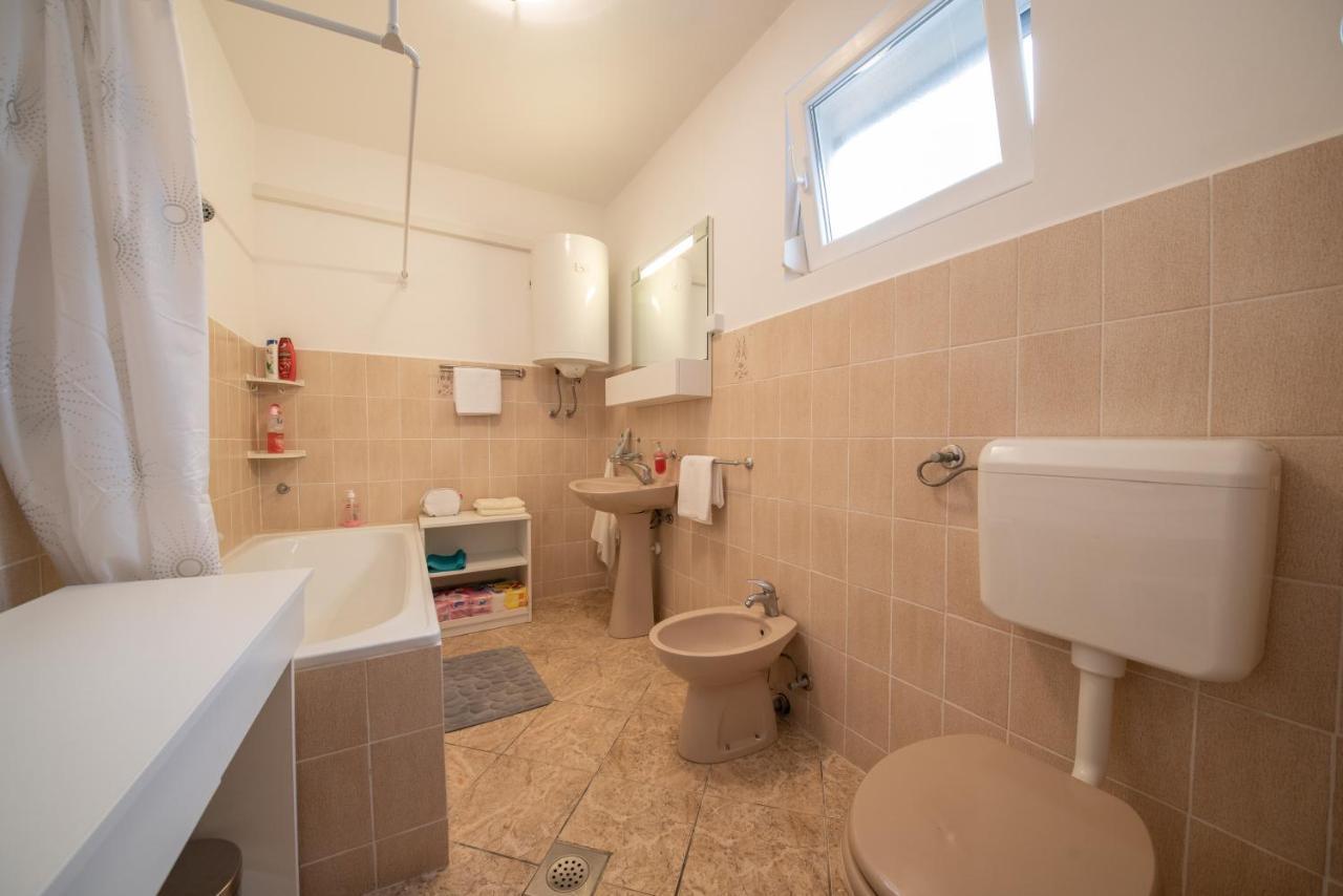 Apartman Bozica Vir Bagian luar foto